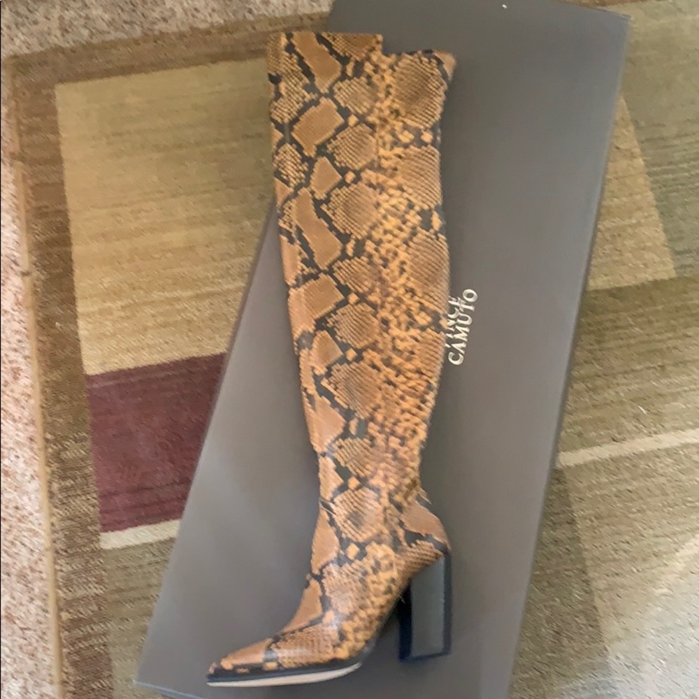 NEW w/box Vince Camuto Cottara over the knee boot